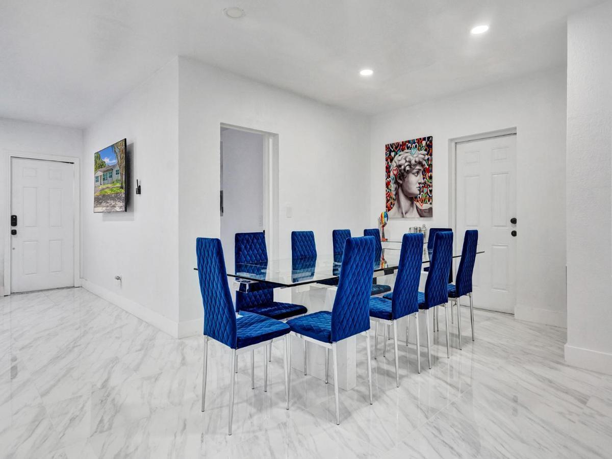 Вилла Escape To Miami Retreat Норт-Майами-Бич Экстерьер фото