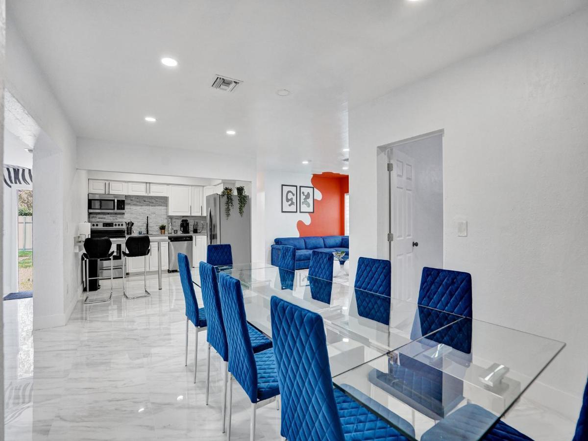 Вилла Escape To Miami Retreat Норт-Майами-Бич Экстерьер фото